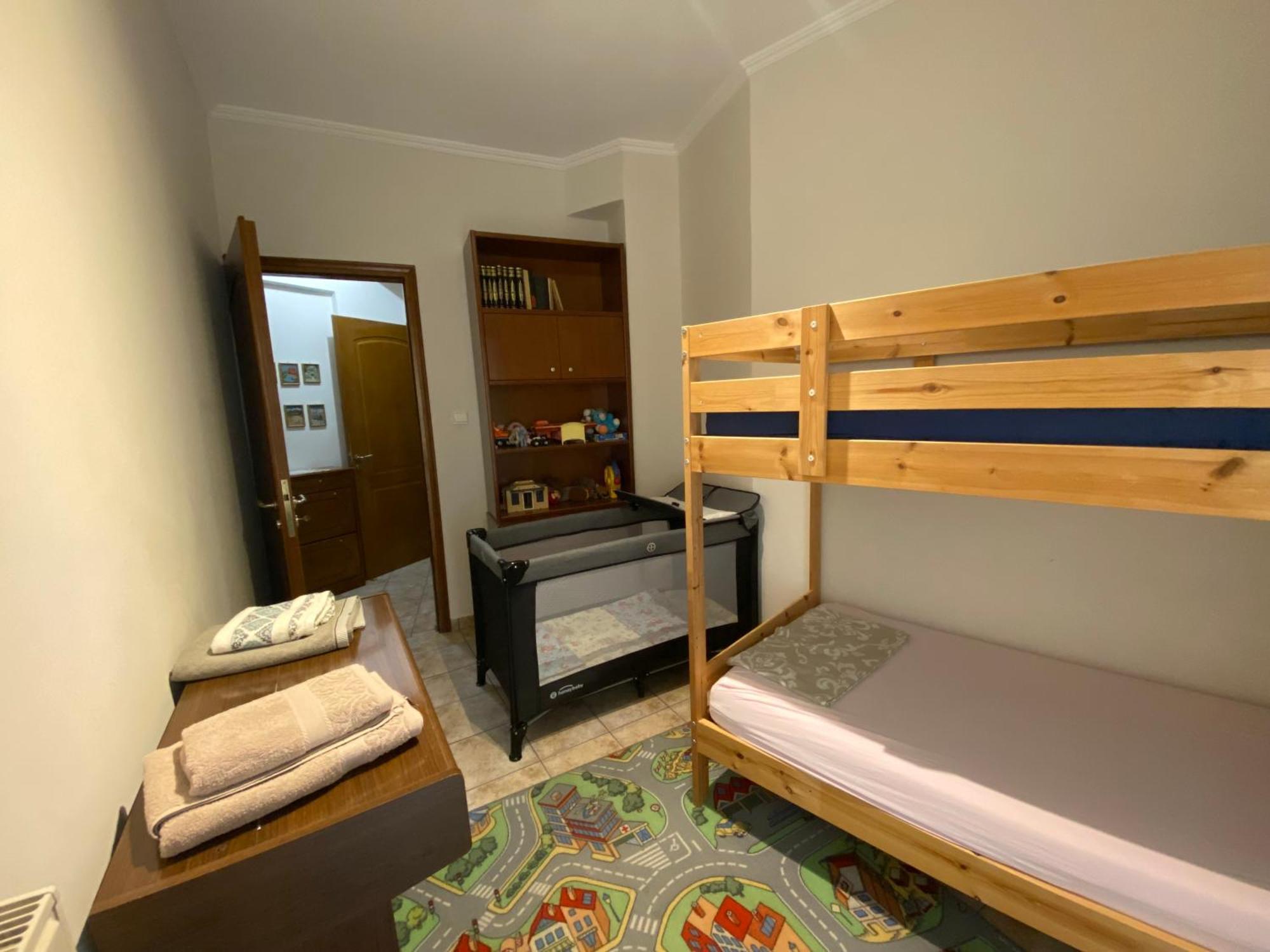Cozy & Quiet City Apartment Tríkala Eksteriør billede